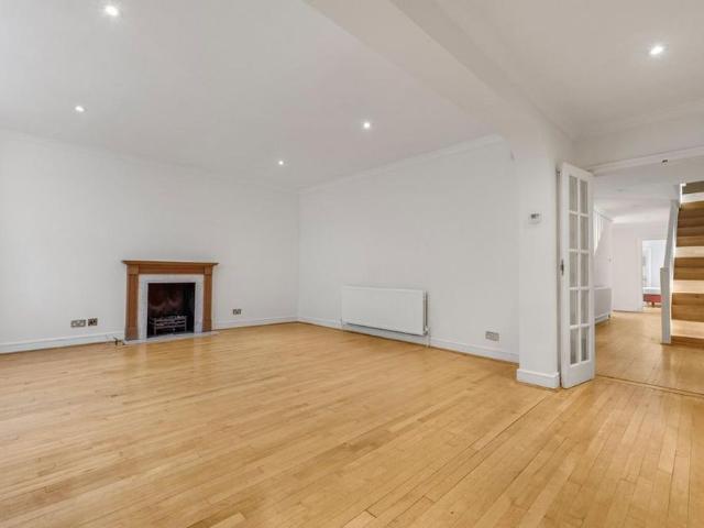Apartment for rent in Tachbrook Estate, Greater London