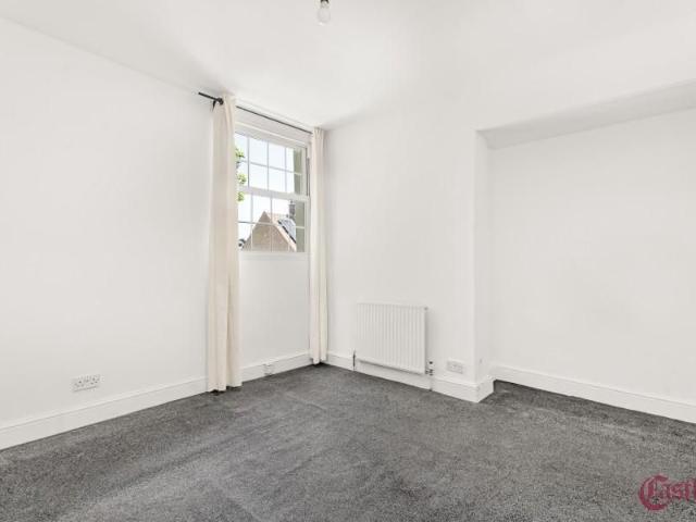 Apartment for rent in Leyton, Greater London