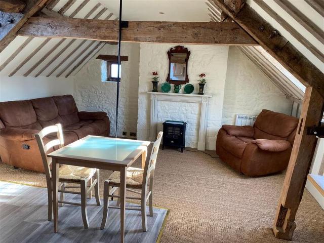 Apartment for rent in Black Bourton, Oxfordshire