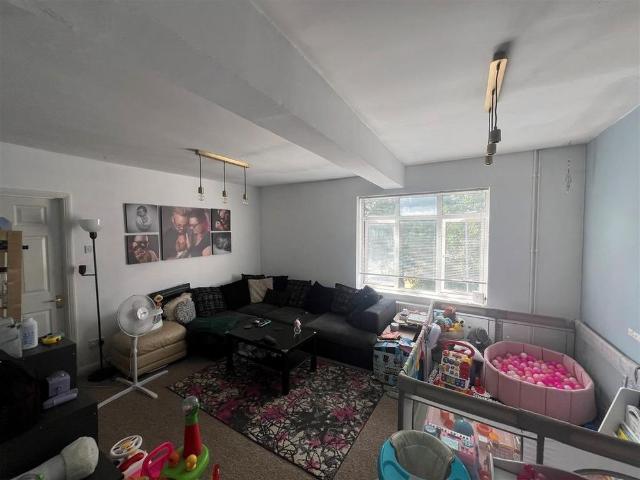 Apartment for rent in Calverton End, Milton Keynes