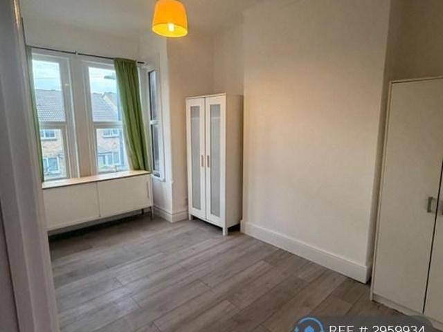 Apartment for rent in Upton Park, Greater London