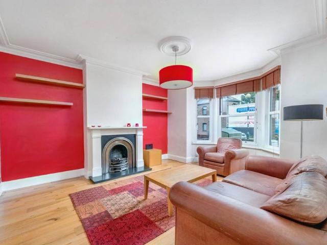 Apartment for rent in London Borough of Lambeth, Greater London