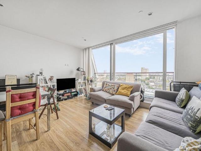Apartment for rent in London Borough of Lambeth, Greater London