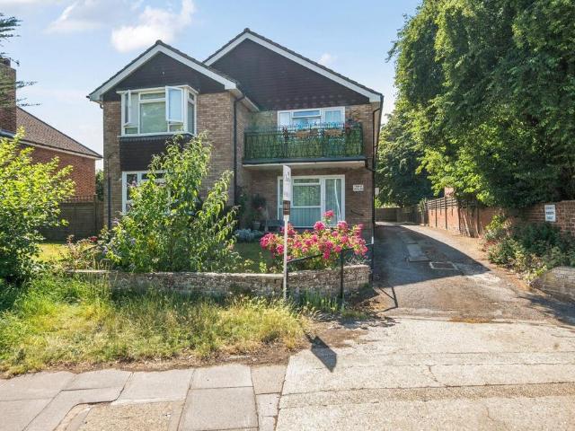 Flat for rent in Worthing, West Sussex