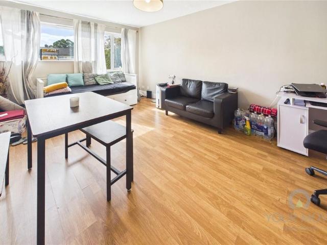 Apartment for rent in Abington, Northampton