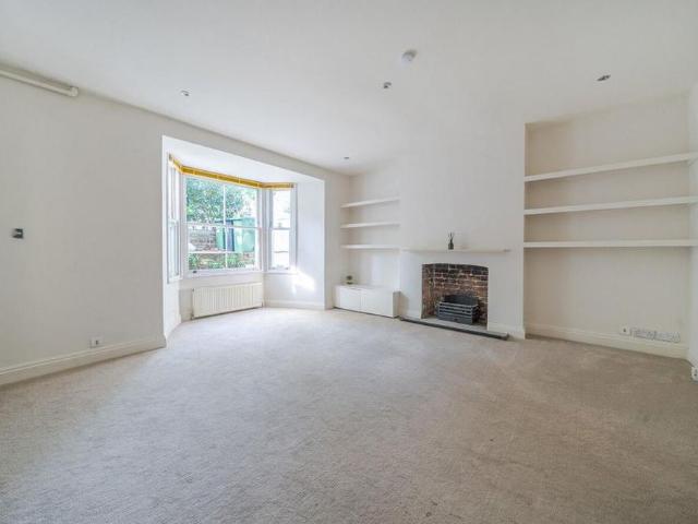 Apartment for rent in London Borough of Hammersmith and Fulham, Greater London