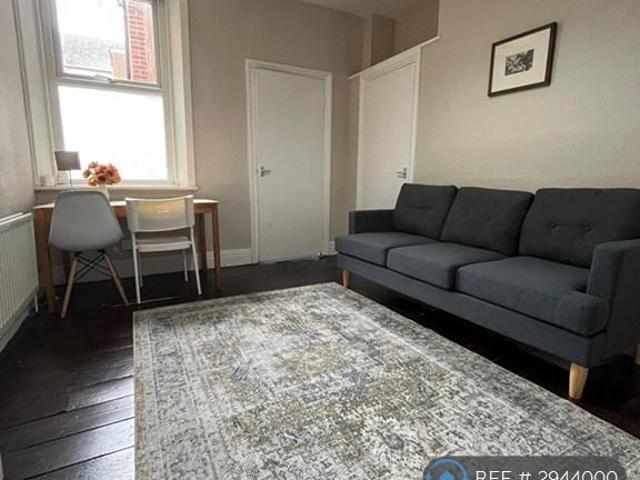 Flat for rent in Spital Tongues, Tyne And Wear