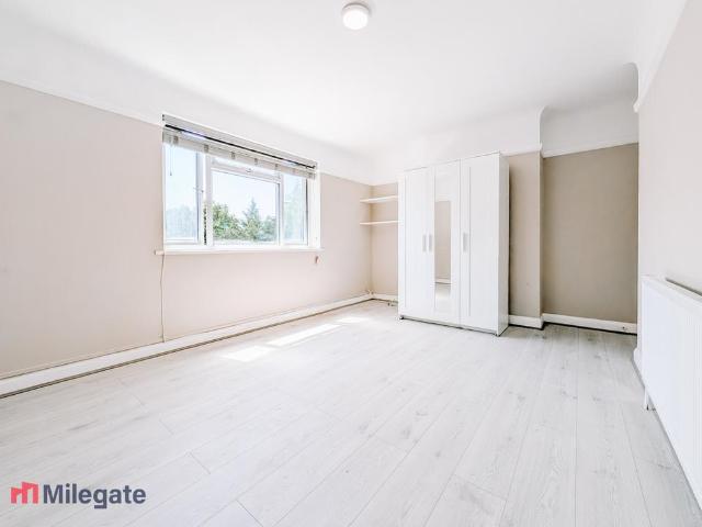 Flat for rent in Greater London