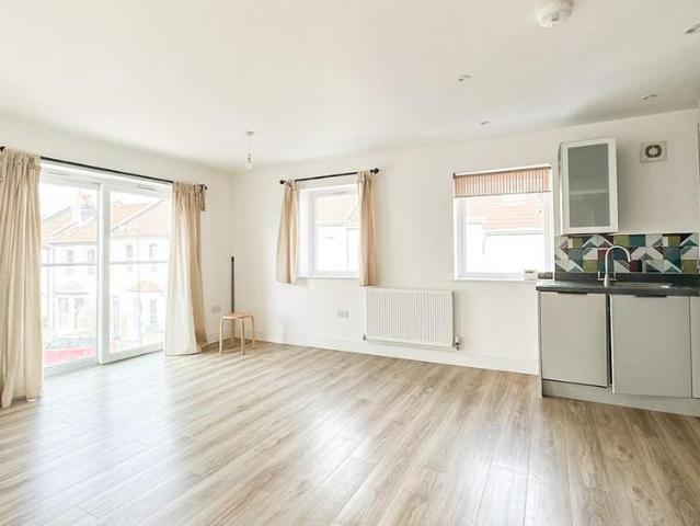 Apartment for rent in Feckenham, City Of Bristol