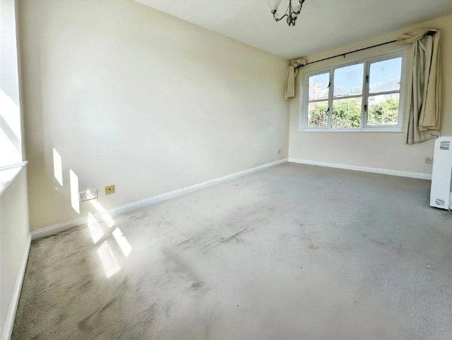 Apartment for rent in Bitterne Park, City Of Southampton