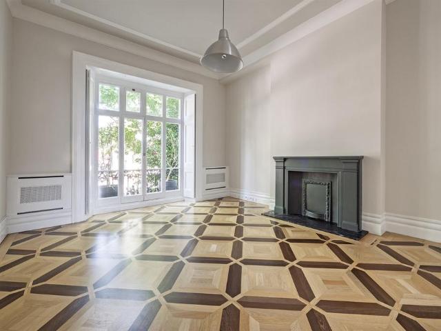 Flat for rent in Brompton, Greater London