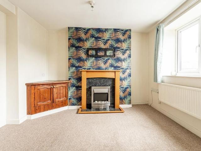Apartment for rent in Charlesworth, East Midlands