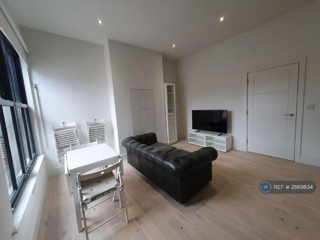 Apartment for rent in Saint George's, South Yorkshire