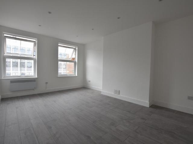 Flat for rent in Bromley, Plaistow