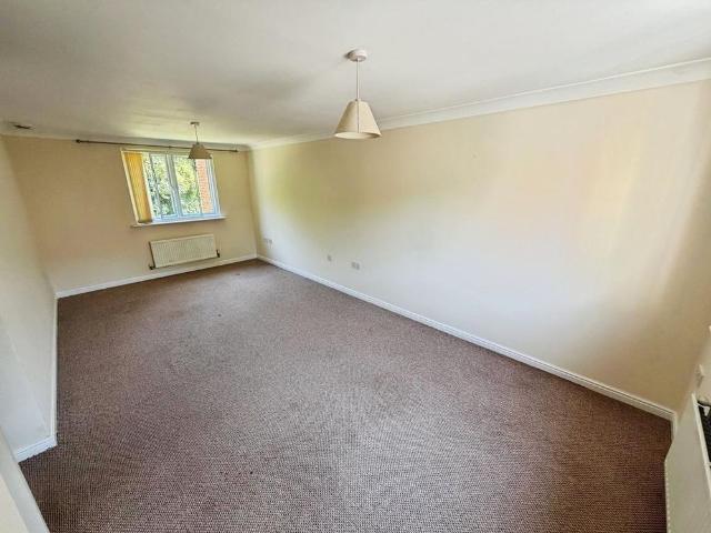 Apartment for rent in Rogerstone, Wales
