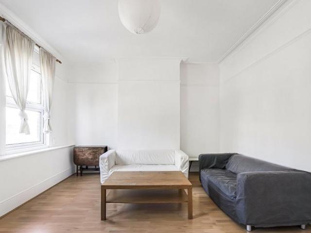 Apartment for rent in Shacklewell, Greater London