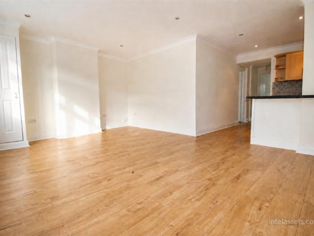 Apartment for rent in Tolworth, Greater London