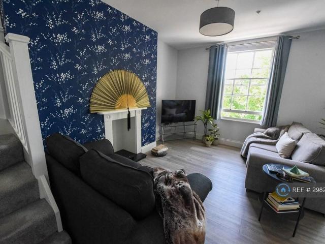 Flat for rent in Milverton, Green Close