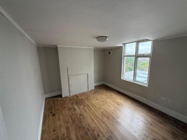 Apartment for rent in Wallington, Greater London