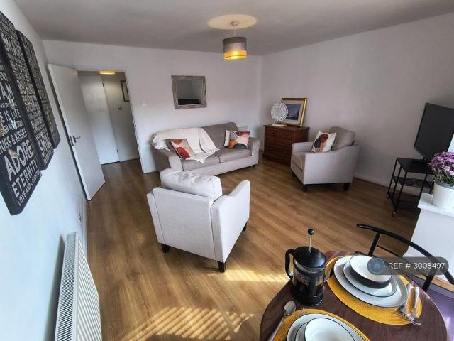 Apartment for rent in London Borough of Hounslow, Greater London