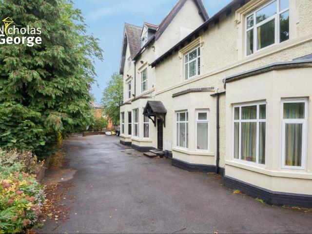 Flat for rent in Wake Green, West Midlands