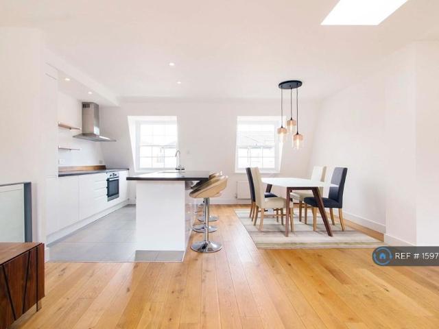 Flat for rent in The Borough, Greater London