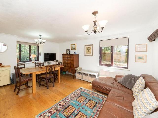 Apartment for rent in Whitley, Reading