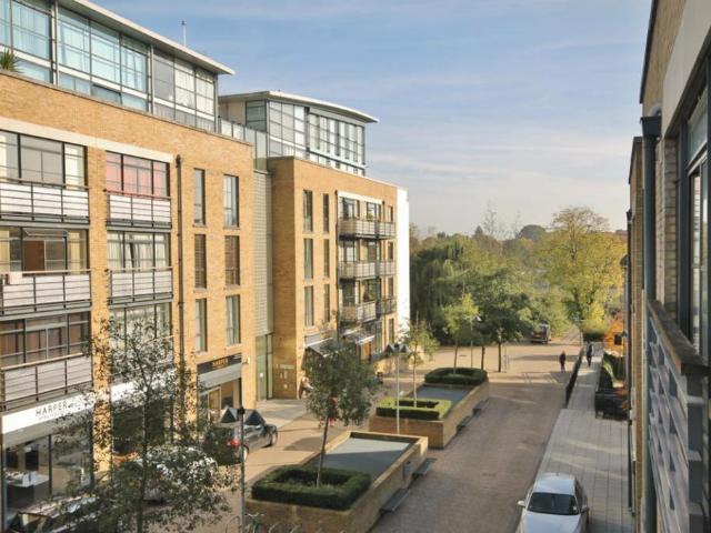Flat for rent in London Borough of Hounslow, Greater London