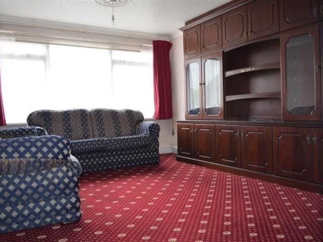 Apartment for rent in Barkingside, Greater London