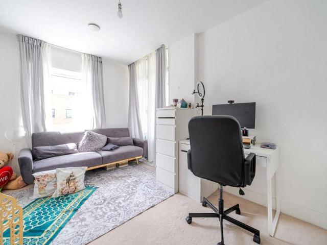 Apartment for rent in London Borough of Hounslow, Spring Grove