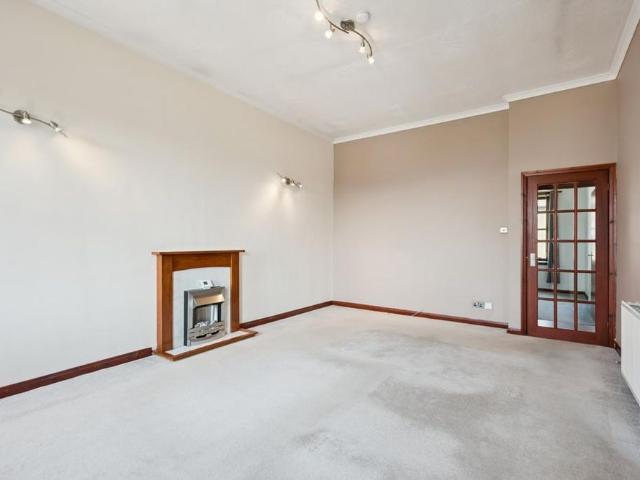 Apartment for rent in Alva, Scotland