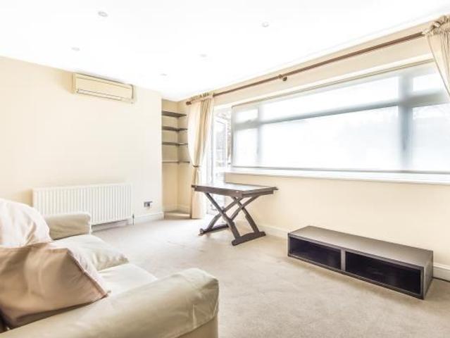 Apartment for rent in London Borough of Barnet, Greater London