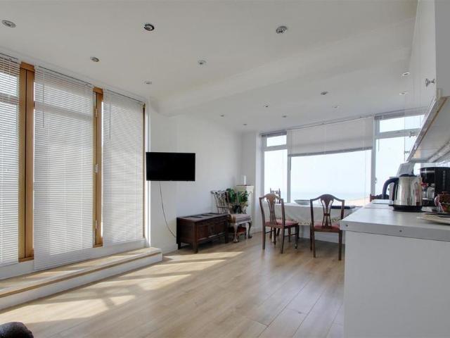 Apartment for rent in West Worthing, Worthing