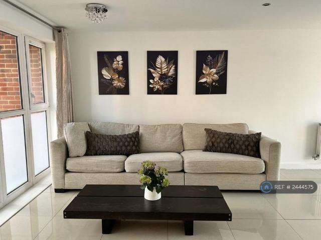 Apartment for rent in Monks Orchard, Kent