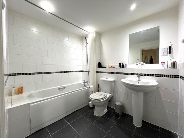 Apartment for rent in Clapgate, Navestock Side