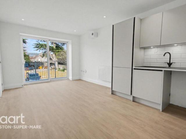 Flat for rent in Weston-super-mare, North Somerset