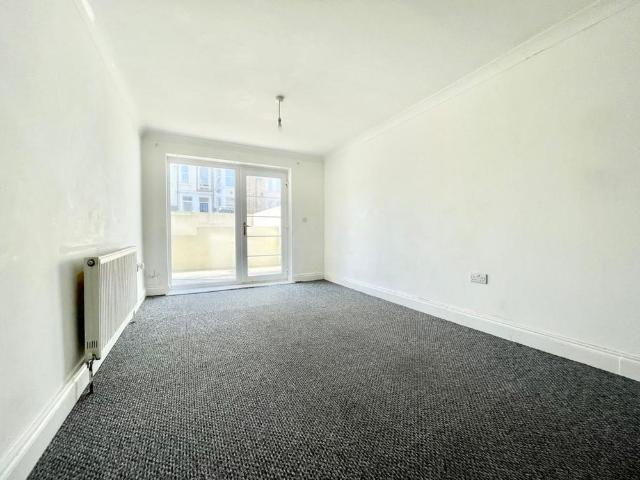 Apartment for rent in Cliftonville West, Acol