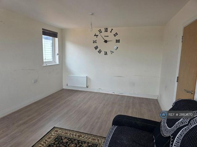 Apartment for rent in Holywell Estate, North Watford