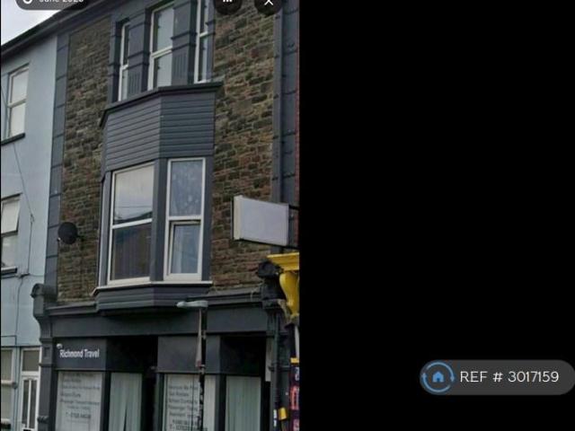 Flat for rent in Pillgwenlly, Wales