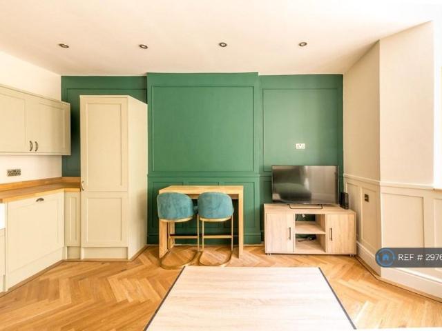 Apartment for rent in Feckenham, City Of Bristol
