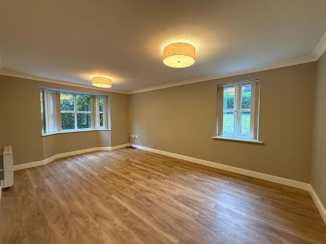 Apartment for rent in Cliff Hill, Warwick