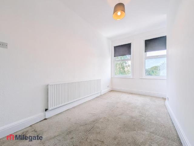 Flat for rent in Alton Barnes, Essex