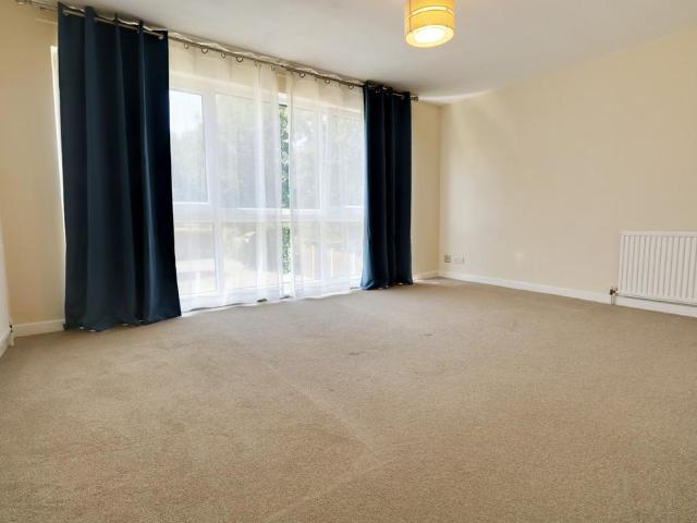 Flat for rent in Shortlands, Greater London