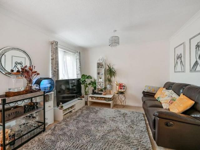 Apartment for rent in Chalvey, Slough