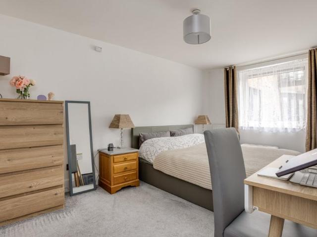 Flat for rent in Norbiton, Greater London