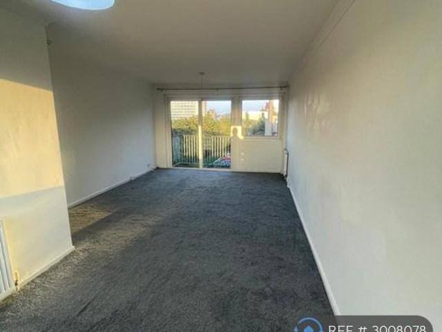 Flat for rent in Barassie, Scotland