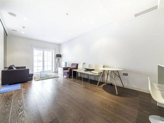 Apartment for rent in St Clement Danes, Greater London