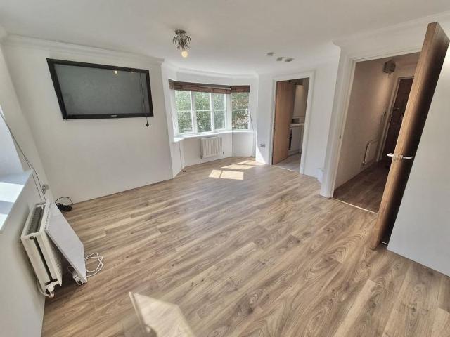 Apartment for rent in South Stifford, Grays