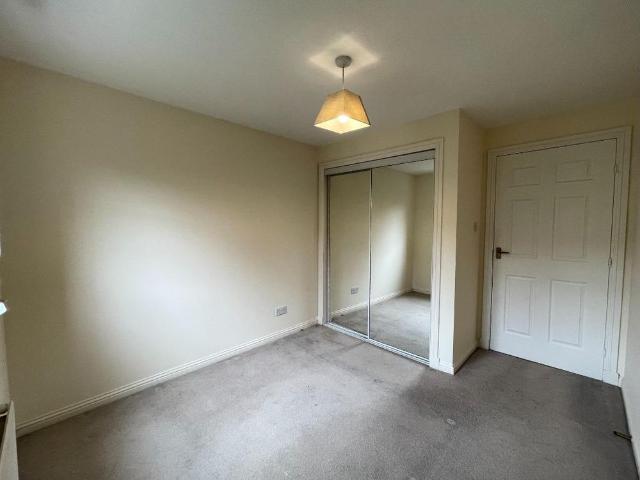 Apartment for rent in New Cathcart, Cathcart