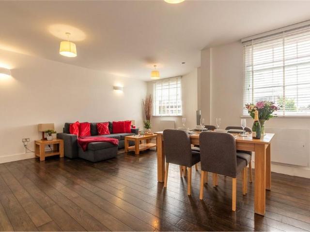 Apartment for rent in Newtown, Reading